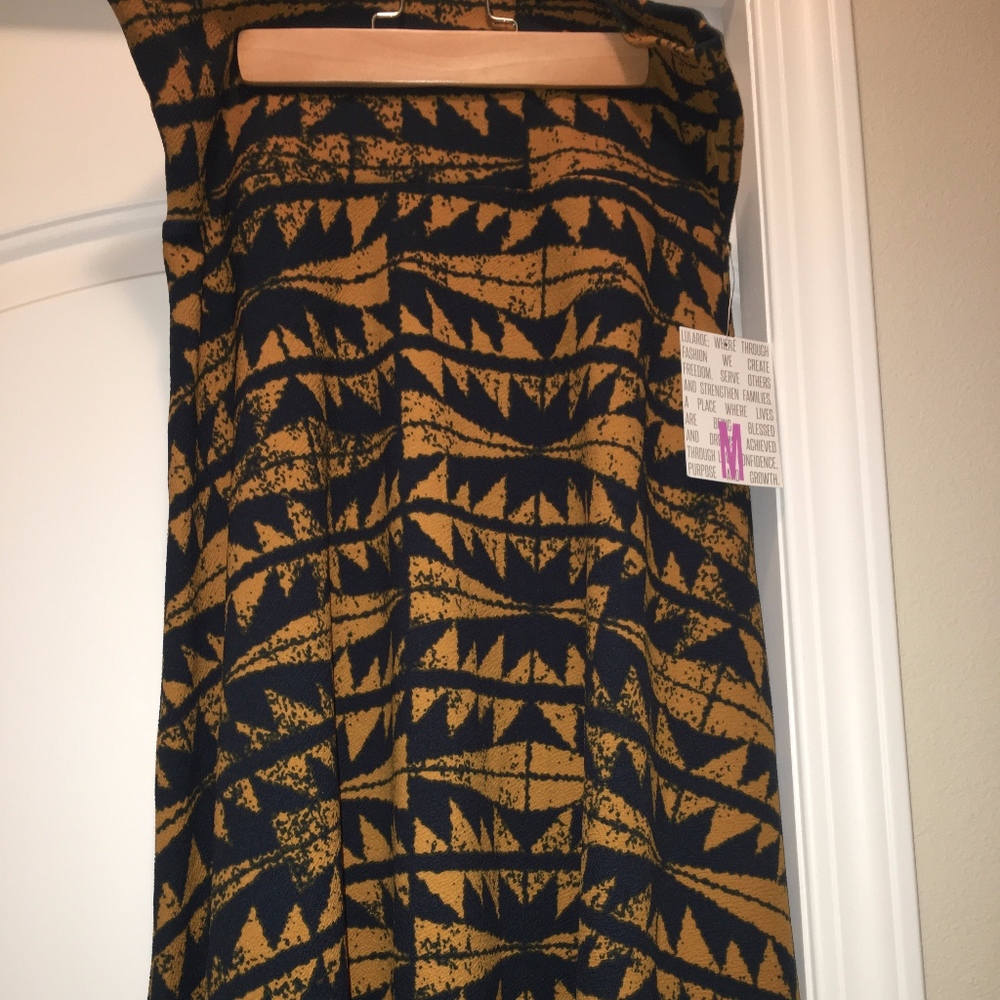 LuLaRoe Azure skirt